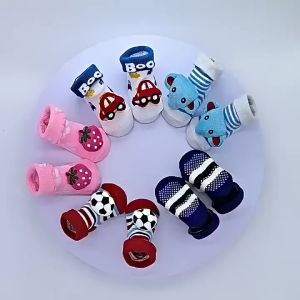 Kaos Kaki Bayi Boneka 3D & Sepatu Prewalker Baby