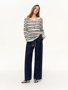 DUSHU | Slim Fit Contrast Stitching Denim Pants