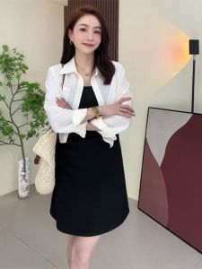 เสื้อเชิ้ตผ้าไหมกันแดดสำหรับผู้หญิง ฤดูร้อน 2025 ใหม่ เสื้อคลุมสายเดี่ยว คาร์ดิแกน แขนสั้น เสื้อคลุมกันหนาวแบบสวมหัว ทรงหลวม แขนยาว 6 นิ้ว