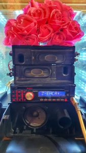 Máy phát nhạc liền Amply Clarion. tính năng radio/ Aux in 3.5.