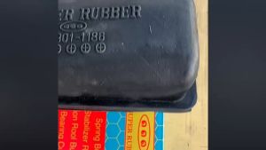 ยางกันกระแทกหลัง Hino KT 725 สามารถใช้แทนได้หลายรุ่น สกรูยาว รหัส 48301-1180 ตองหนึ่งเกรดผ้าใบ/BENKP