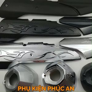 Ốp che ống pô xe Exciter 155 - pát bô cách nhiệt ống xả Ex155 Ex 155 kiểu zin đen nhám + đuôi bạc xi inox carbon