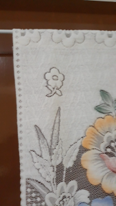 Kain vitrase tirai gorden motif bunga berwarna bahan bulu