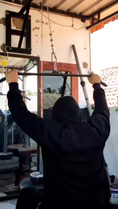 Alat Fitness Handle Pull Down Katrol Untuk Melatih Otot Sayap