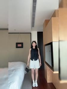 Quần Short Dài Phong Cách Old Money Thoáng Mát Vải Linen Cotton Trắng