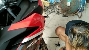 Lampu Sen Sein Tempel Model Segitiga GSX R 150 Ninja 250 FI Ninja RR R15 R25 CBR150R UNIVERSAL