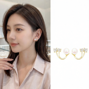 PINK EMPRESS | Elegant Pearl Earrings for Women