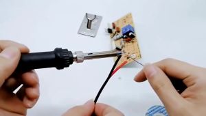 TITIK TIGA Solder Listrik Iron Adjustable 60 Watt Pengatur Suhu Cepat Panas - SolderListrik 60 Watt