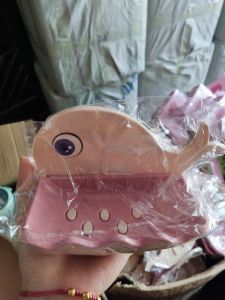 Kệ Để Nhà Tắm Dán Tường Hình Cá Voi