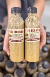 Sốt muối tiêu đen ngũ vị chai 500 gram loại 1