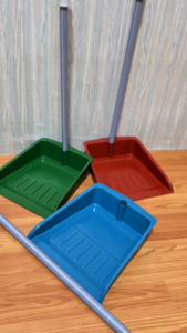 PENGKI SAMPAH / SEROKAN SAMPAH