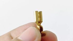 Skun Kabel Cewe Sekun Gepeng Female Gold: Kabel Audio Berkualitas Tinggi