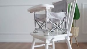 [Woodz] Foldable Portable Lightweight Kid Dining Chair Multi-functional Baby Booster Seat Portable Baby Safety Chair