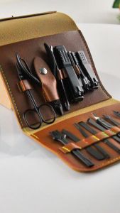 Gunting Kuku Set 16 in 1 Alat Manicure Stainless Steel Model Pouch Dompet Terbaru -ZJ-8