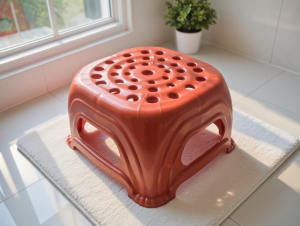 RED PLASTIC STOOL SMALL MINI SQUARE STOOL LIGHTWEIGHT OUTDOOR STOOL