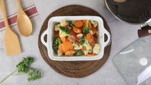 Omega Houseware Handaan Bundle: Majestic 2L Rectangular Ceramic Casserole w/ Lid 3pc Set