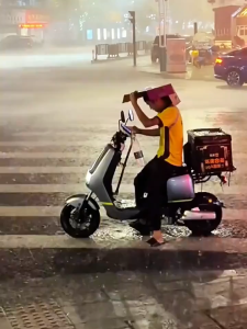 MOTOX ซองกันน้ํา มือถือ สัมผัส ถ่ายรูป ได้ มีช่องเสียบชาร์จ แบบล็อคสองชั้น กันน้ำเข้าได้ดี เหมาะสำหรับ ไรเดอร์