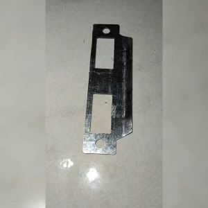 PLAT PEMANIS KUNCI 114x31x31mm pintu BODY BODI HIASAN selot lubang M tanggung medium suku cadang spare part komponen