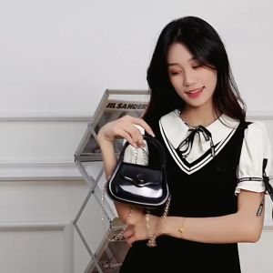 Mini Jelly Bag Tas Candy Color Dengan Chain /Tas Selempang Jelly/ Tas Bahu Tangan Kecil / Tas Bahu Berantai