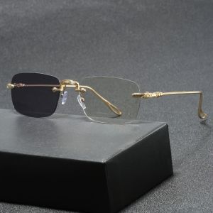 Trendy Square Photochromic Anti Blue Light Glasses for Both Men and Women Flat Lenses Suitable for Daily Wear