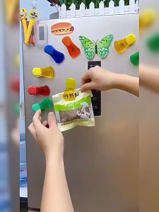 Cute Cartoon Food Sealing Clip • Magnetic Fridge Clip • Household Snack & Tea Bag Sealer • PP Plastic (Random Color)