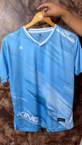 KING OF SPORTSWEAR เสื้อกีฬา พิมพ์ลายหน้าเดียว เสื้อคอวี(v) เสื้อออกกำลังกาย ชุดออกกำลังกาย  รุ่น //V15