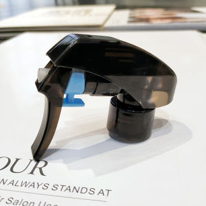 High-End Fogging Water Pot Spray Head for Hair Salons Gardening Flower Spraying Disinfectant Spray Universal Spray Nozzle