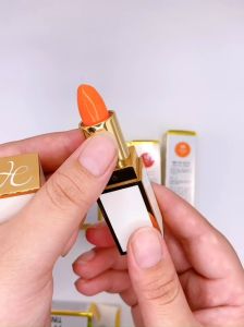 SON DƯỠNG MÔI HELEN TINT LIPSTICK ( 5 tặng 1 )