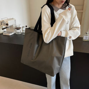 Large Capacity Commuter Tote Bag Womens Fashionable Sport Travel Single Shoulder Bag Trendy Crossbody Bag Casual Nylon