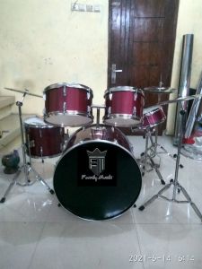 Drum set remaja ukuran 18" dan 20"