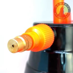 Promo Kicau Mart Hl Bottle Sprayer 2 Liter Botol Spray Semprotan Pompa Manual Semprotan Air 2l 2 Liter Bottle Sprayer 2 Litter Oem Import Spray Semprotan Air Tanaman Bunga Desinfektan Semprotan Sangkar Kandang Burung S2OEM