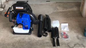เครื่องเป่าใบไม้ แบบเครื่องยนต์  Engine Blower ยี่ห้อ XYLON รุ่น EB-985