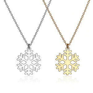 Hollow 18k Gold Plated Christmas Snowflake Pendant Necklace Stainless Steel Necklace For Women Fashion Jewelry