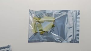 5Pcs 3.3uF 250V MKP Non-Polarized Axial Capacitor Yellow Ring 2-Pin for Audio Speaker Equipment