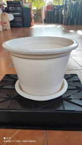 กระถาง 12 นิ้วสีขาว พร้อมจานรอง สินค้าพร้อมส่ง