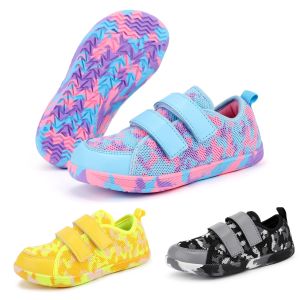 RUCHI รองเท้าเท้าเปล่าสำหรับเด็กรองเท้าผ้าใบหัวกว้างรองเท้ากีฬาสะดวกสบายระบายอากาศรองเท้าผ้าใบใส่วิ่งลำลองสำหรับเด็กหญิงเด็กชายเด็ก