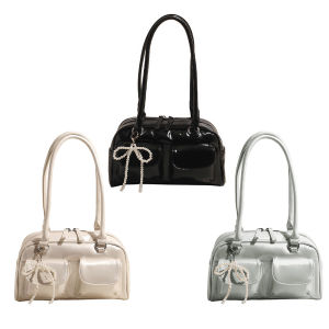 【New Arrival】 กระเป๋าสะพายหนังผู้หญิงที่มีจี้ไหล่อินเทรนด์แบ็คมือจับกระเป๋ากระเป๋าเดินทางง่าย ๆ สำหรับใช้ประจำวัน