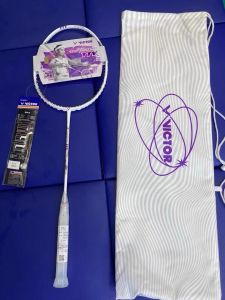 Racquet Victor TK-F C LTD สำหรับเล่นแบดมินตันแบบรุก ทรงหัวหนัก ลำคอแข็ง คาร์บอนไฟเบอร์ ผลิตจากไต้หวัน อุปกรณ์กีฬา