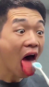 [SG seller] Tongue Coating Cleaning Gel Brush Scraper Oral Care Prevents Ulcers Remove Odors Fresh Breath halal 舌苔清潔