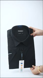 Áo sơ mi đen tay ngắn Việt Tiến