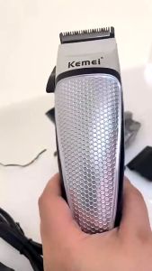 Kemei KM4639 แบตตาเลี่ยนแท้ แบตตาเลี่ยน ปัตตาเลี่ยน กรรไกรตัดผม บัตตาเลี่ยน เครื่องตัดผม ที่ตัดผม แบตเลี่ยนตัดผม ที่ตัดผม