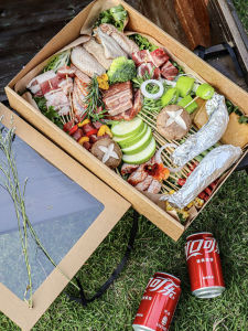 Outdoor Camping Picnic Box Light Food BBQ Steak Packaging Carton Sweet Dessert Wafer Paper Box Bento Style Kitchen Cooking Utensils