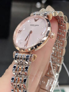 นาฬิกา Quartz สำหรับผู้หญิง นาฬิกาข้อมือแบบหนังสือพิมพ์แบบน้ำหนักเบาหรูหรา นาฬิกา Quartz สำหรับนักเรียน นาฬิกา Quartz แบบน้ำหนักเบาหรูหรา