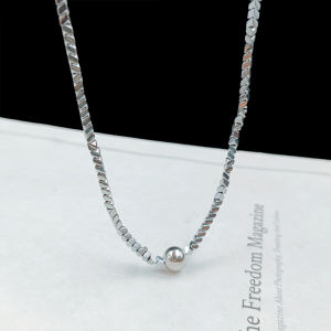 Elegant Titanium Steel Clavicle Chain Necklace Womens Style 2025 New Version Luxury Minimalist Fashion Jewelry Accessory