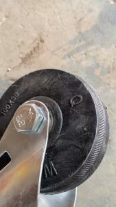 Bánh xe giàn giáo 125 có khoá( giá 1 chiếc)