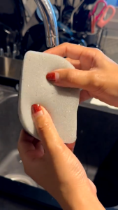 White Magic Scrub+Wipe Sponges