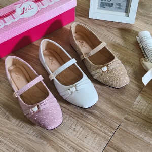 Kids Fashion Mini Gold Heart Shinning Glitter Flat shoes Sandal For Kids Girl