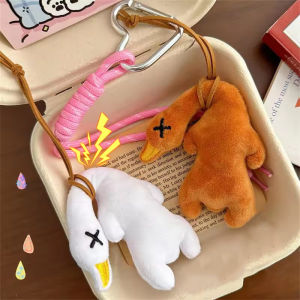 พวงกุญแจตุ๊กตายัดนุ่นน่ารัก2ชิ้นกระเป๋าเป้สะพายหลังสร้อยคอเชือกของประดับแขวนอุปกรณ์พวงกุญแจรถ