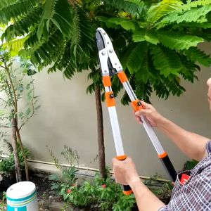 Daywalkers กรรไกรตัดกิ่ง ตัดกิ่งไม้ ด้ามยาว ปรับความยาว68-106cm กรรไกรตัดกิ่งไม้ SK5 กรรไกรตัดกิ่ง ตัดกิ่งไม้ ยืดหดได้ ตัดแต่งกิ่  รุ่นหนา ตัดง่าย โครงสร้างแข็งแรง มีดตัดกิ่งไม้ เลื่อยกิ่งไม้ ตัดกิ่งไม้สูง ใบมีดคม อุปกรณ์ทำสวน อุปกรณ์ช่าง