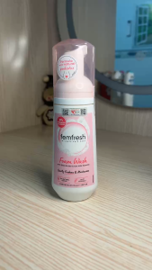 [Nhập khẩu chính ngạch] Femfresh Foam Wash With Shea Butter & Oat Milk Extracts - Bọt vệ sinh phụ nữ (150 ml)